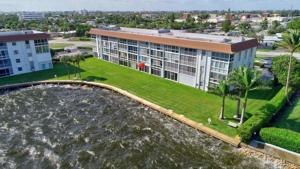 2936 Lake Shore Drive