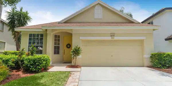 3237 SW Solitaire Palm Drive