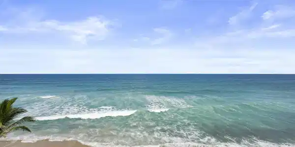 Image 2: OCEANFRONT