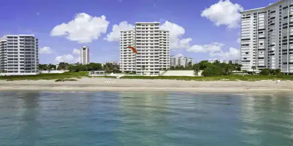 Image 2: Sabal Shores