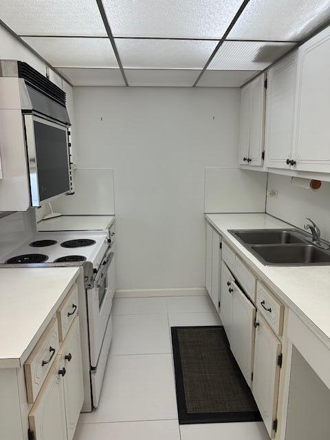 Image 4: 108 Kitchen 2