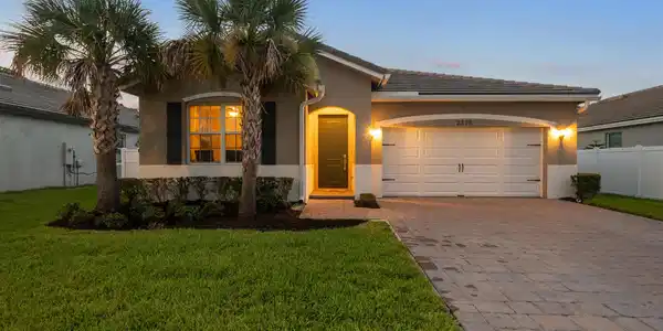 2375 SW Strawberry Terrace