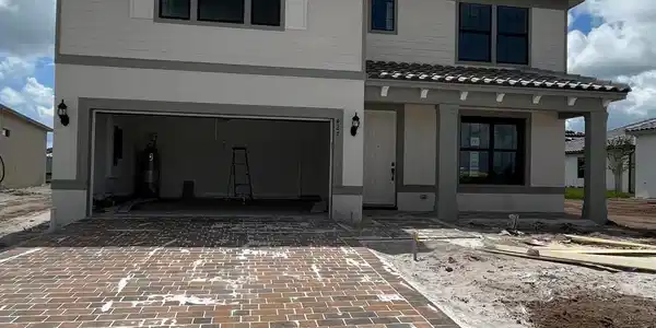 427 SE Vallarta Drive