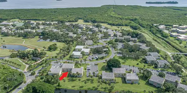 1 Vista Gardens Trail