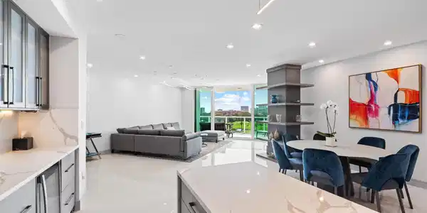 550 SE Mizner Boulevard