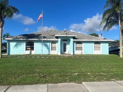 8996 SE Bahama Circle