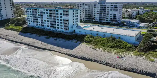900 Ocean Drive