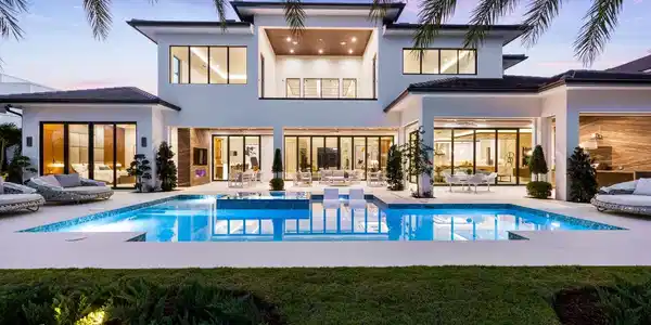 4028 Country Club Ln