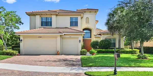 2355 NW Diamond Creek Way