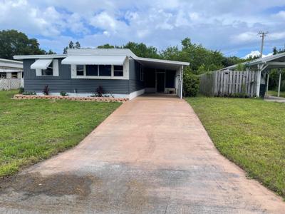 8413 SE Sandy Lane