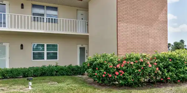 55 Woodland Drive