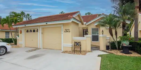3870 SW Whispering Sound Drive