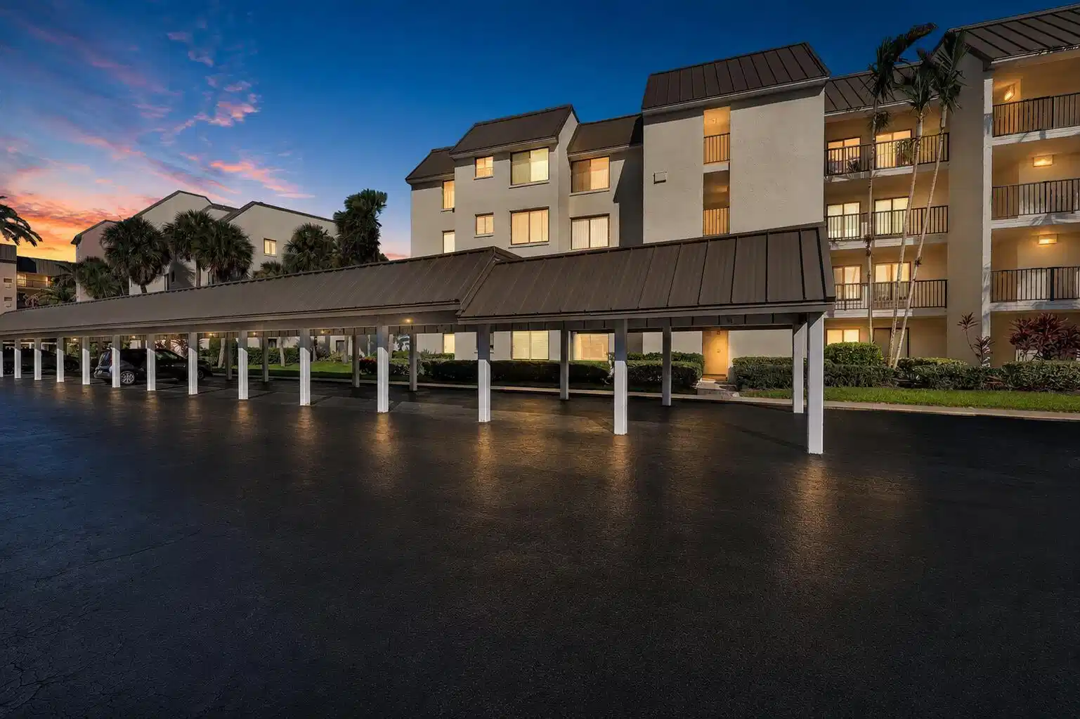 Image 1: 2400 S Ocean Drive 2215