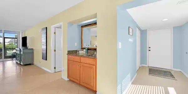 Image 3: 2400 S Ocean Drive 2215