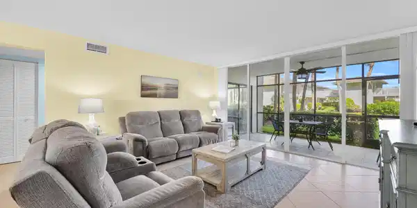 Image 4: 2400 S Ocean Drive 2215