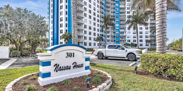 301 N Ocean Blvd