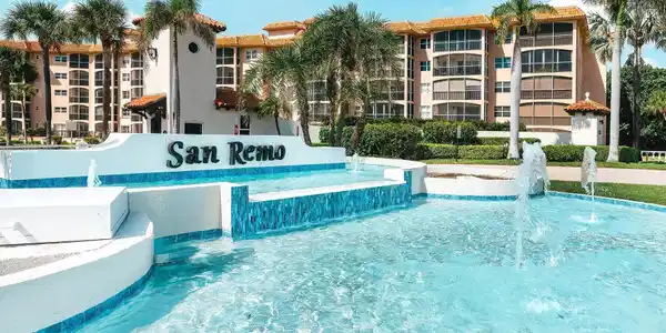 2871 N Ocean Boulevard