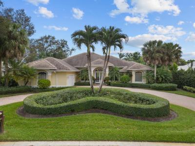 6501 SE Winged Foot Drive