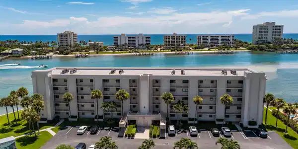100 Intracoastal Place