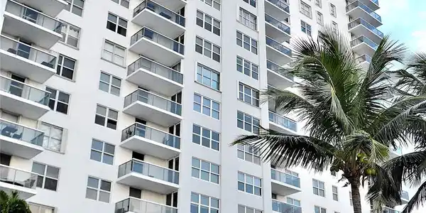 3015 N Ocean Blvd