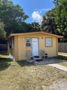10220 SE Dixie Highway