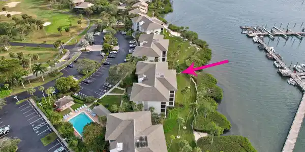 370 NE Edgewater Drive