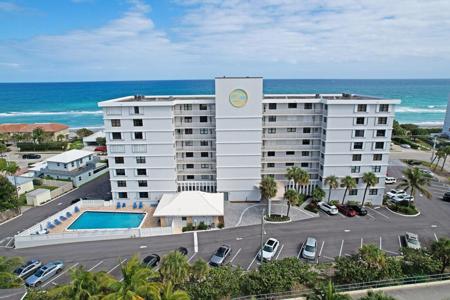 911 Ocean Drive