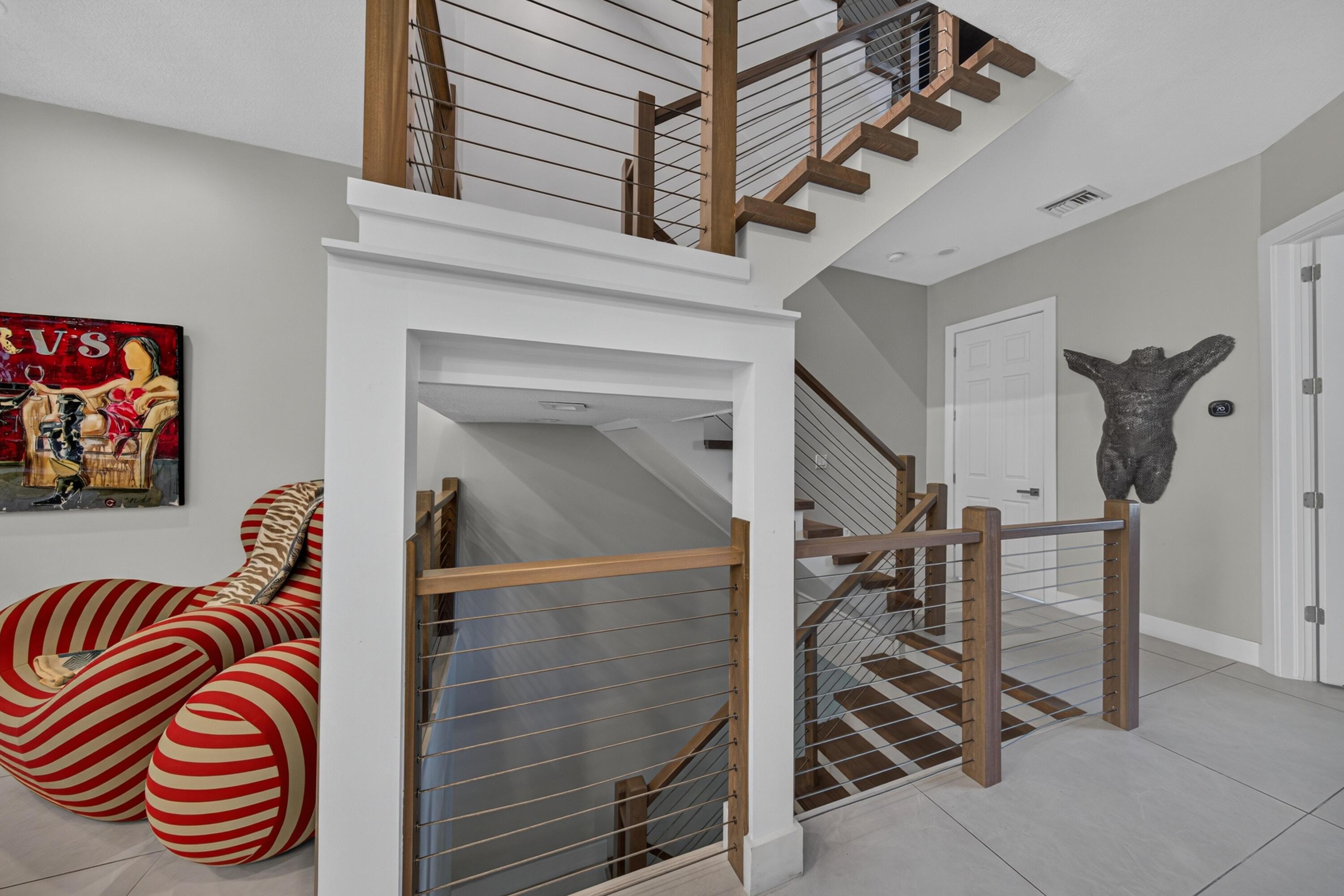 Image 4: CUSTOM STAIR VIEW