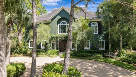 7186 SE Golfhouse Drive