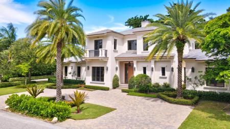 10 Driftwood Landing Road