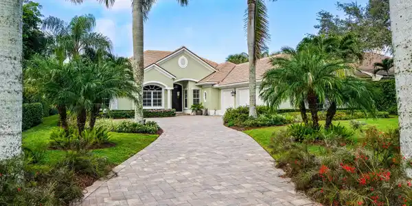 407 Indies Drive