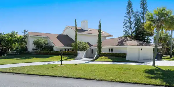 2161 Mangrove Drive