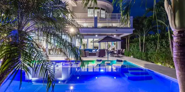 713 Solar Isle Dr