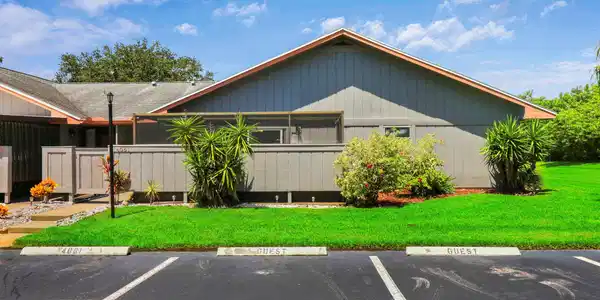 4061 NW Cinnamon Tree Circle