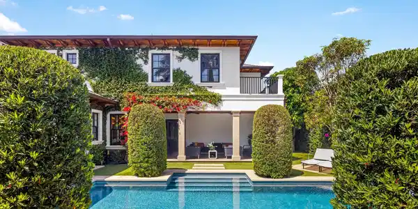 Image 2: Pool 2