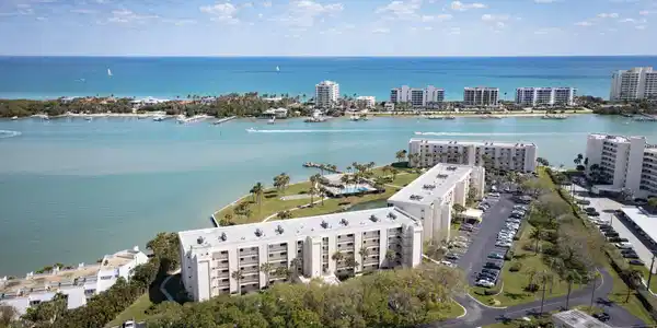 300 Intracoastal Place