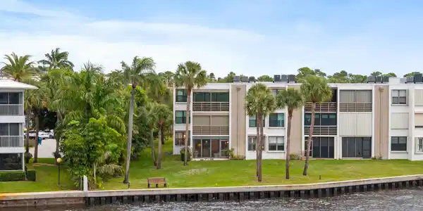 Image 2: 13_dji_20251209213733_0140_d