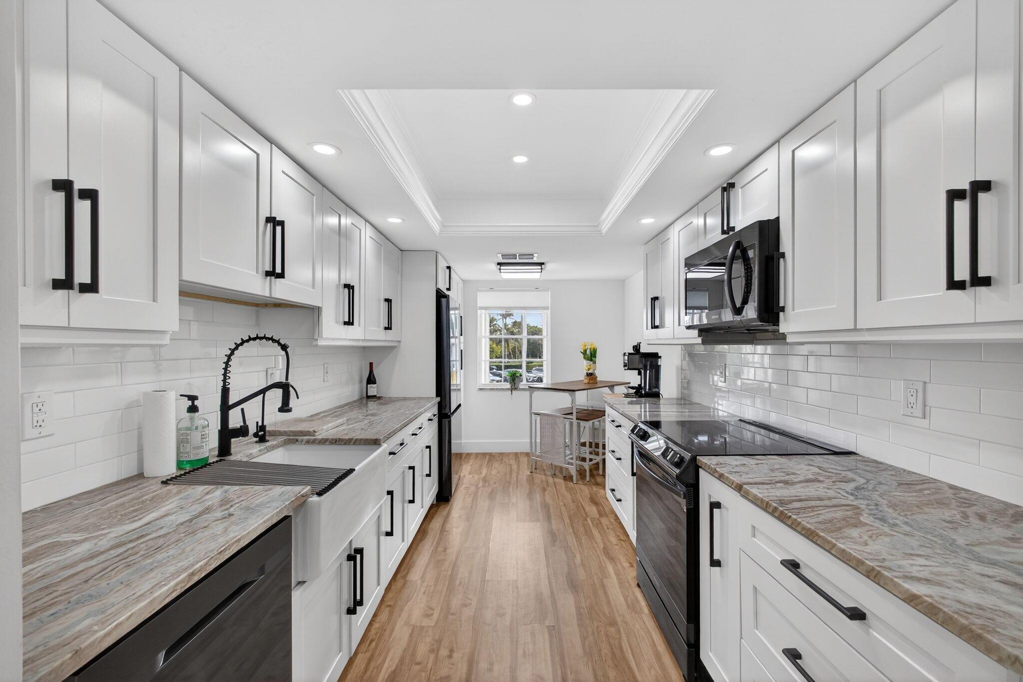 Image 4: 2-web-or-mls-5D1A1282