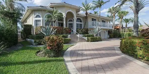 1911 Blue Water Terrace S