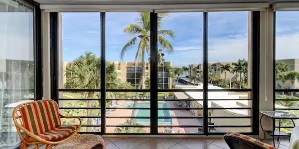 3412 NE Causeway Blvd