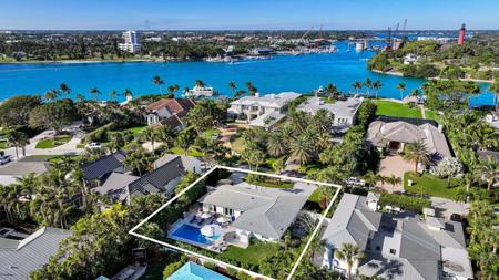 123 Lighthouse Drive