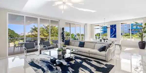 200 SE Mizner Boulevard