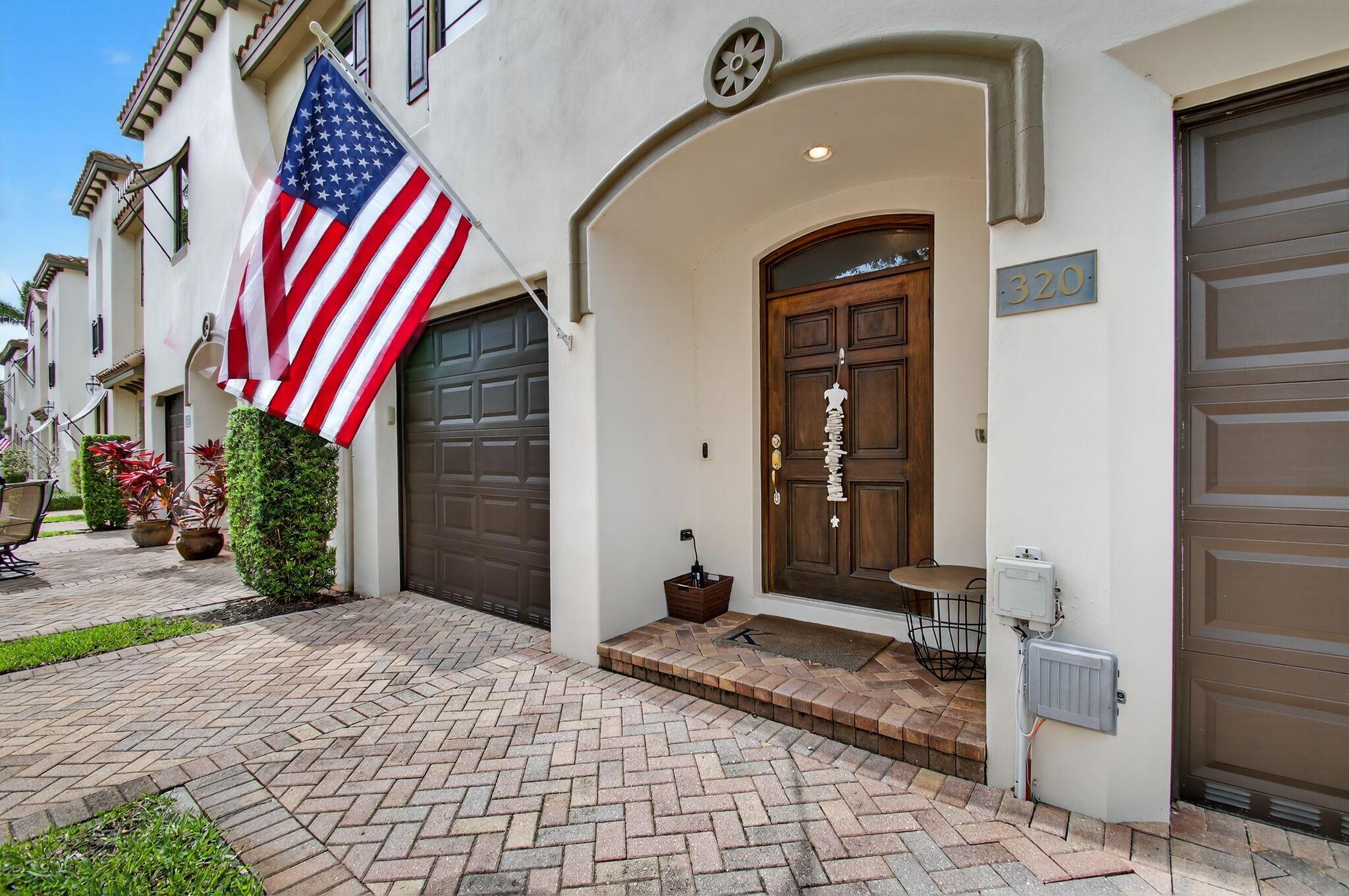 Image 4: Exterior Front