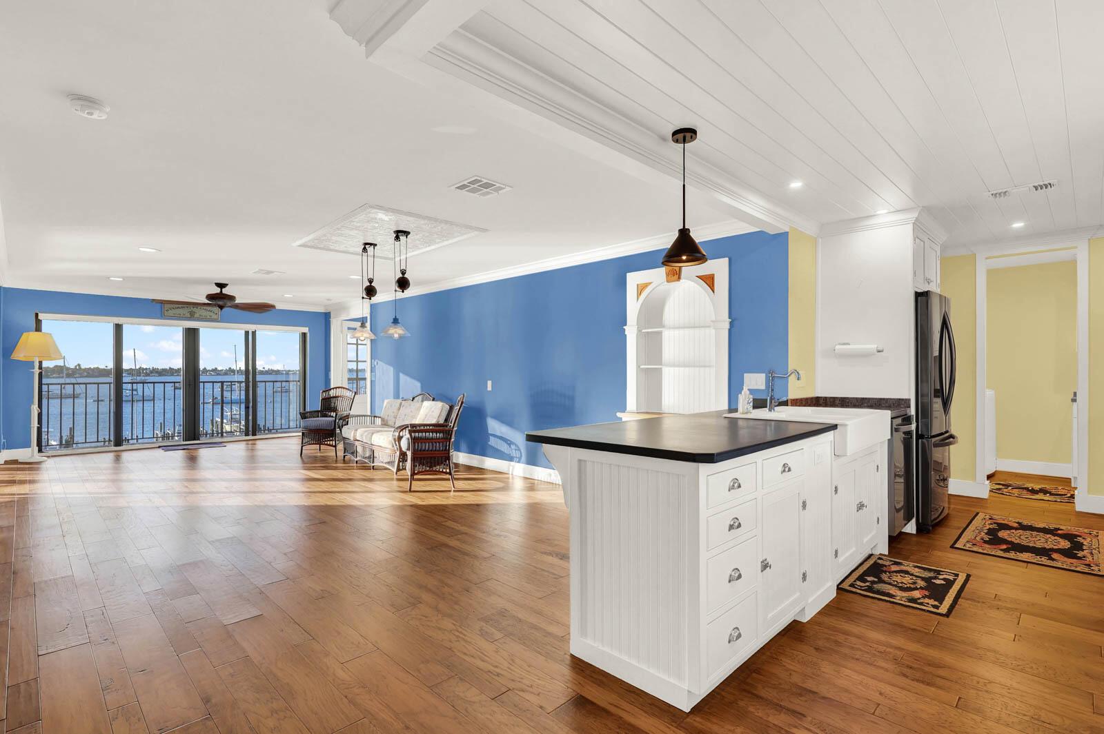 Image 3: 306_Edgewater-8