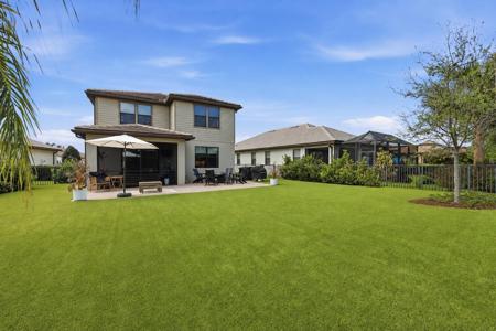 127 SE Courances Drive