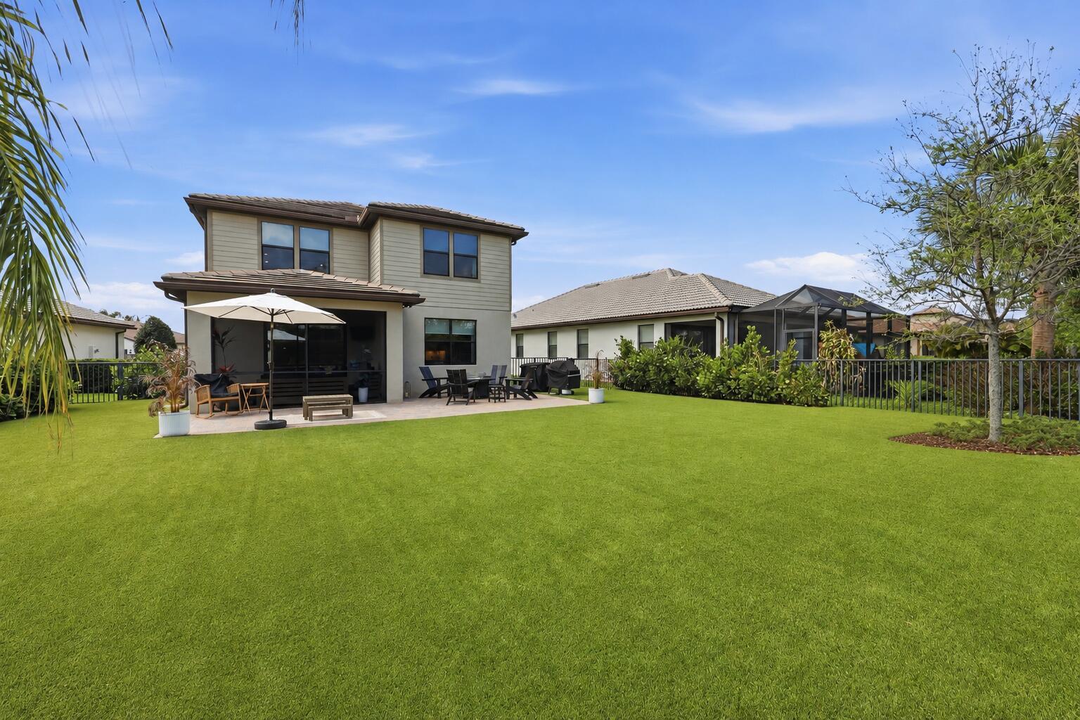 Image 1: Backyard