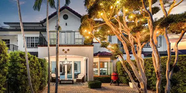 Image 3: Welcome to 828 Estuary Way
