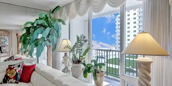 4280 Galt Ocean Dr