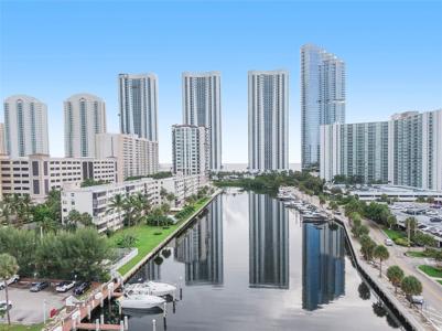 300 Bayview Dr