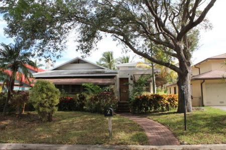1314 S Palmway